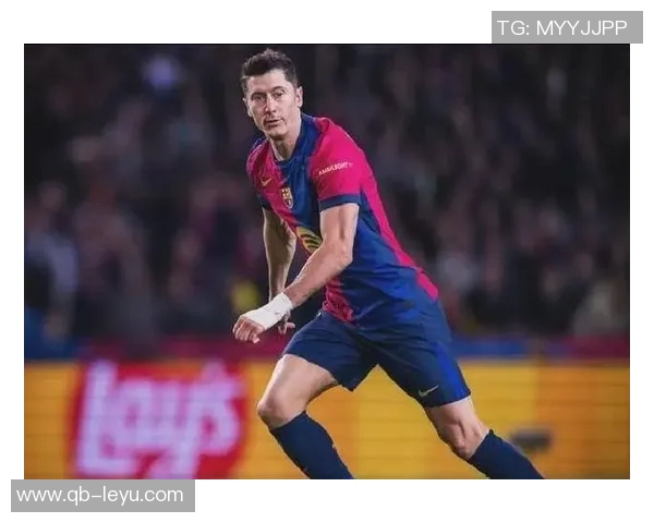 巴萨应对莱万离队危机计划锋线重组目标锁定阿尔瓦雷斯与凯恩