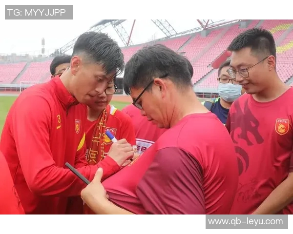 文班谈球队进步与球迷支持期待未来一切逐步走向正轨